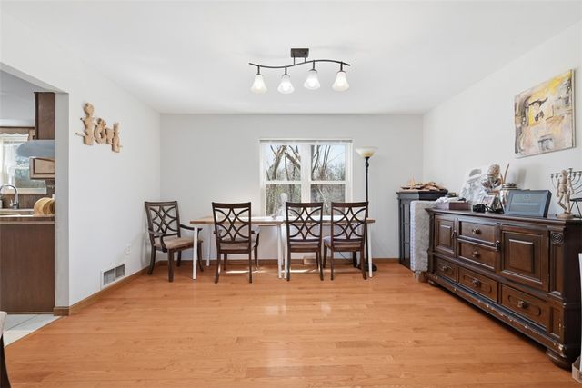 7808 Pine St, Ross Twp, PA 15237