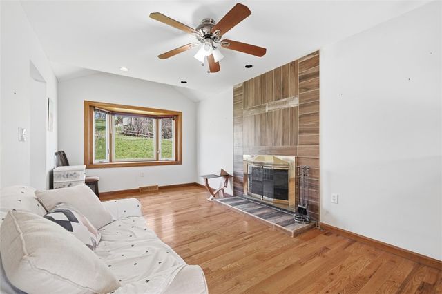 7808 Pine St, Ross Twp, PA 15237