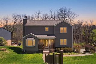 7808 Pine St, Ross Twp, PA 15237