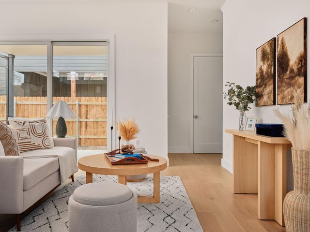 6407 Bradsher B, Austin, TX 78745