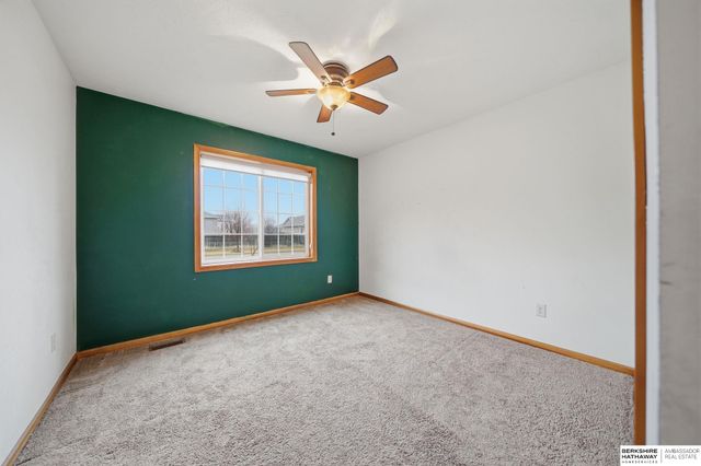 710 N 95th Street, Lincoln, NE 68505