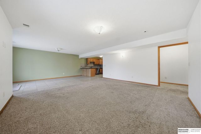 710 N 95th Street, Lincoln, NE 68505