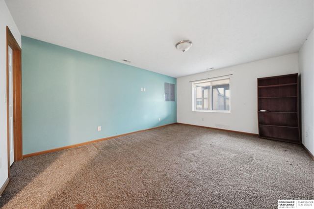 710 N 95th Street, Lincoln, NE 68505