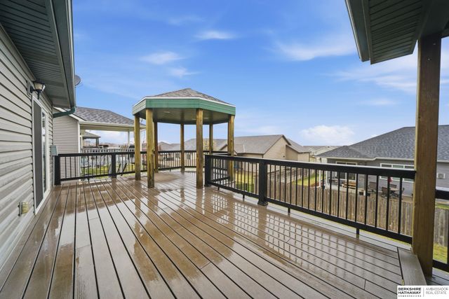 710 N 95th Street, Lincoln, NE 68505