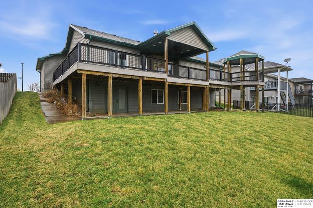 710 N 95th Street, Lincoln, NE 68505