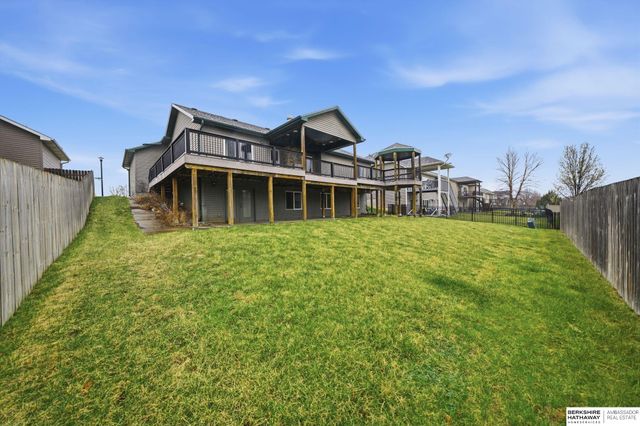 710 N 95th Street, Lincoln, NE 68505