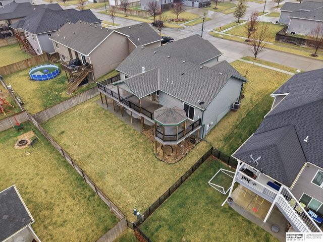 710 N 95th Street, Lincoln, NE 68505