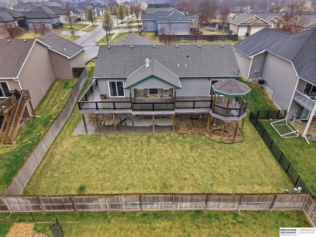 710 N 95th Street, Lincoln, NE 68505