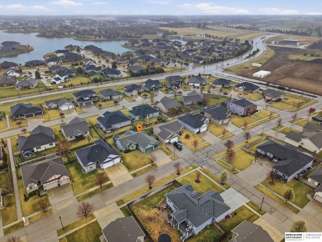 710 N 95th Street, Lincoln, NE 68505