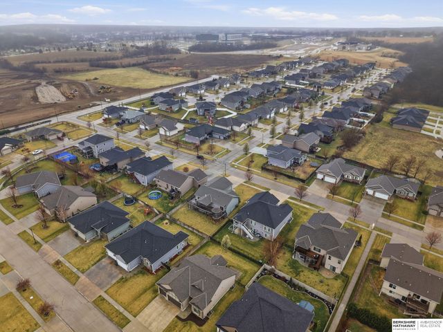 710 N 95th Street, Lincoln, NE 68505