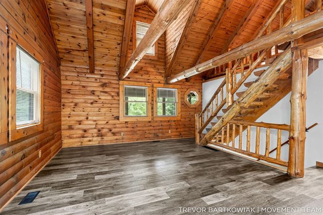 17708 120th Avenue, Nunica, MI 49448