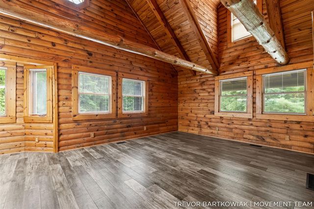 17708 120th Avenue, Nunica, MI 49448