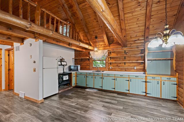 17708 120th Avenue, Nunica, MI 49448