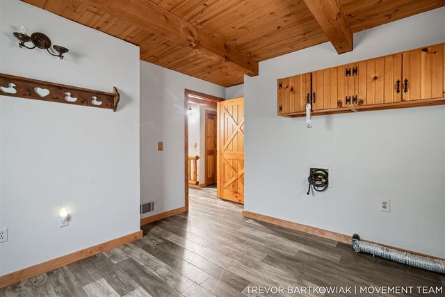 17708 120th Avenue, Nunica, MI 49448