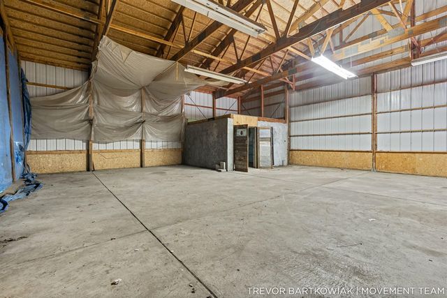 17708 120th Avenue, Nunica, MI 49448