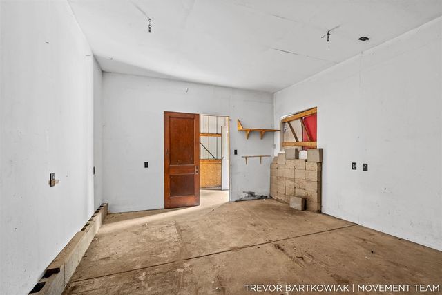 17708 120th Avenue, Nunica, MI 49448