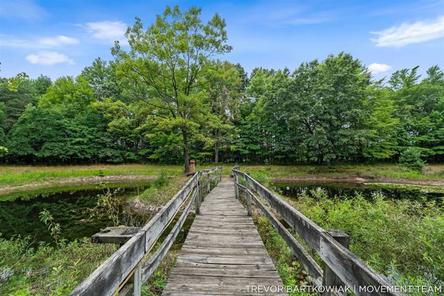 17708 120th Avenue, Nunica, MI 49448