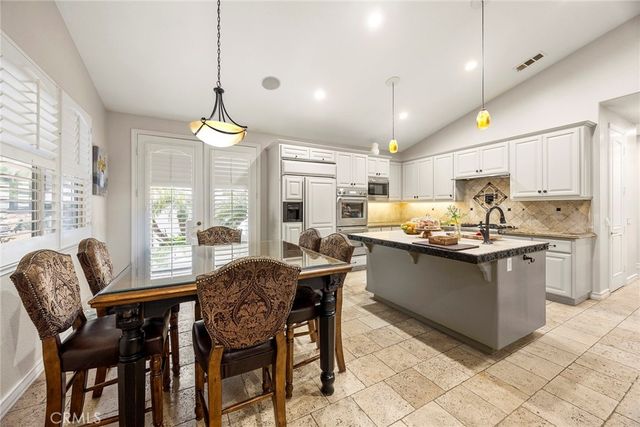 2885 Citrocado Ranch Street, Corona, CA 92881