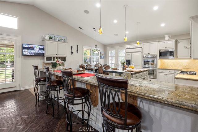 2885 Citrocado Ranch Street, Corona, CA 92881