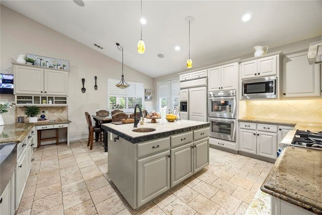 2885 Citrocado Ranch Street, Corona, CA 92881