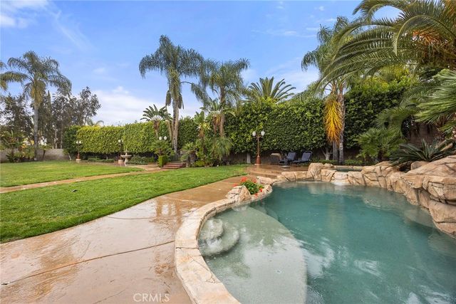 2885 Citrocado Ranch Street, Corona, CA 92881