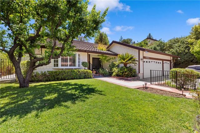 11934 Rexbon, Granada Hills, CA 91344