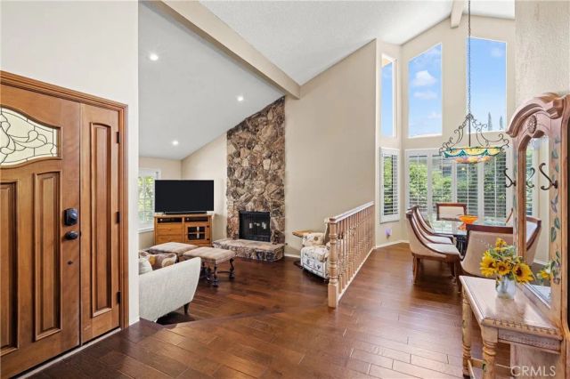 11934 Rexbon, Granada Hills, CA 91344