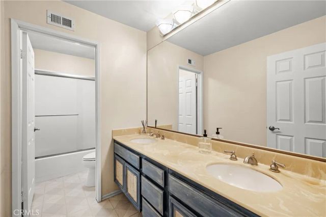11934 Rexbon, Granada Hills, CA 91344