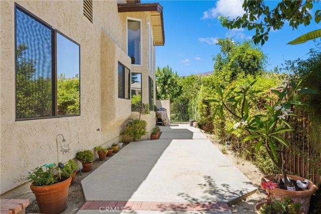 11934 Rexbon, Granada Hills, CA 91344