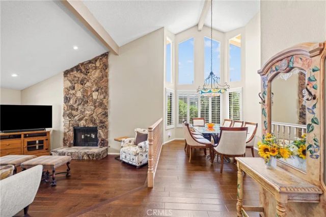 11934 Rexbon, Granada Hills, CA 91344
