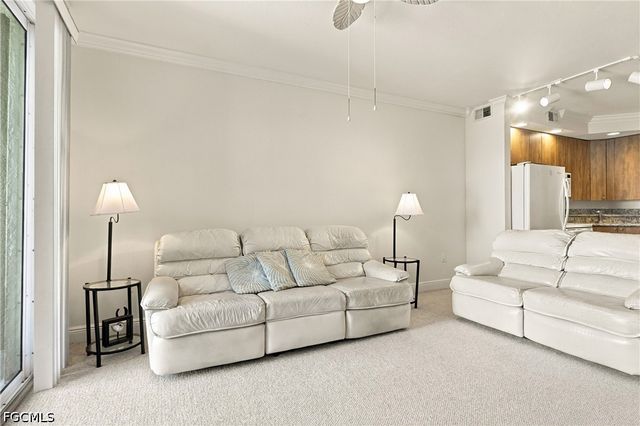 2825 Palm Beach BLVD 410, Fort Myers, FL 33916