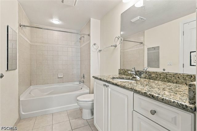 2825 Palm Beach BLVD 410, Fort Myers, FL 33916