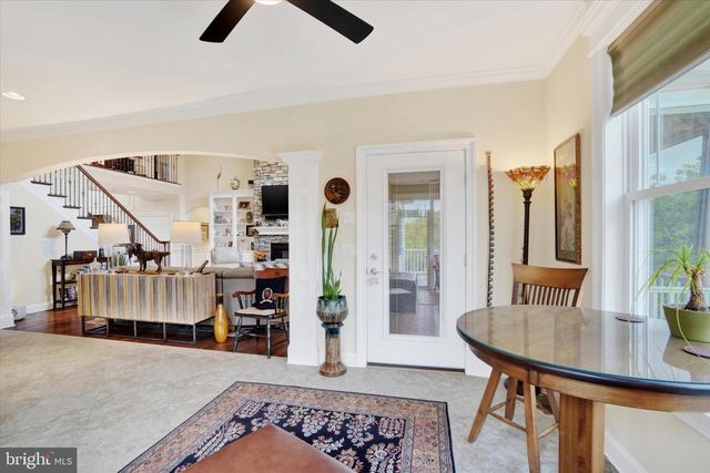 19 MARINA DR, Camp Hill, PA 17011