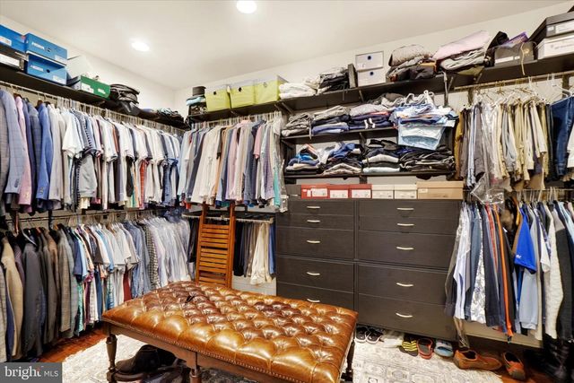 19 MARINA DR, Camp Hill, PA 17011