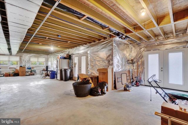 19 MARINA DR, Camp Hill, PA 17011