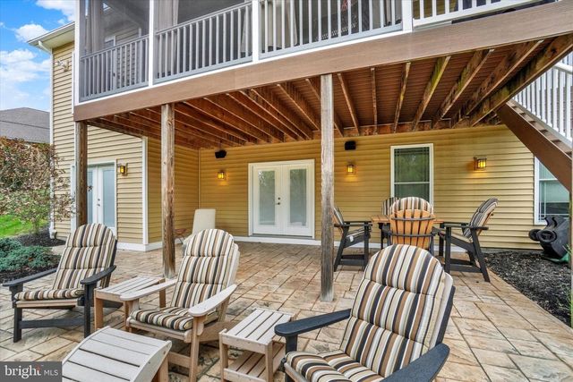 19 MARINA DR, Camp Hill, PA 17011