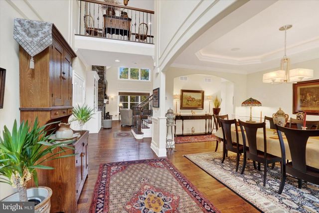 19 MARINA DR, Camp Hill, PA 17011