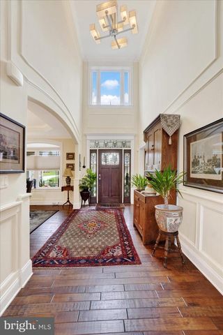 19 MARINA DR, Camp Hill, PA 17011