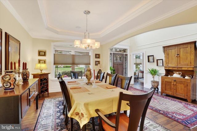 19 MARINA DR, Camp Hill, PA 17011