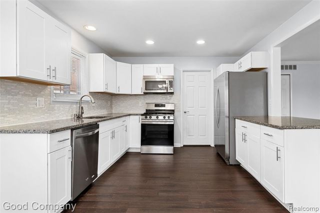 3826 Kent Road, Royal Oak, MI 48073