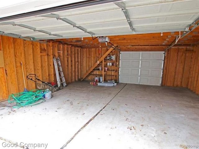 3826 Kent Road, Royal Oak, MI 48073