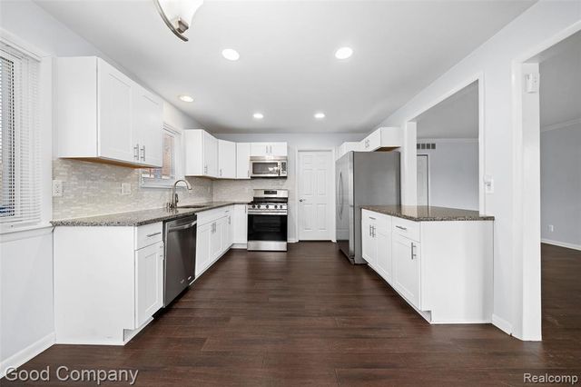 3826 Kent Road, Royal Oak, MI 48073