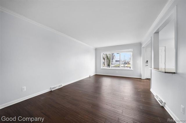 3826 Kent Road, Royal Oak, MI 48073