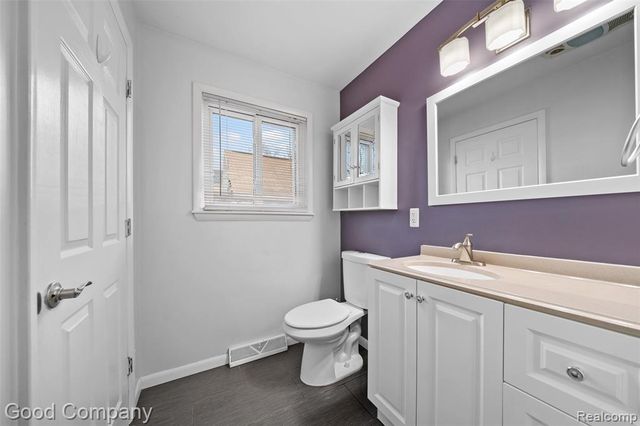 3826 Kent Road, Royal Oak, MI 48073