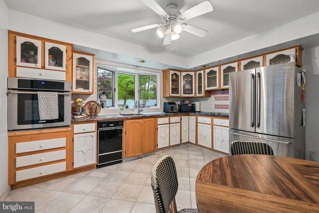 410 NARRAGANSETT DR, Cherry Hill, NJ 08002