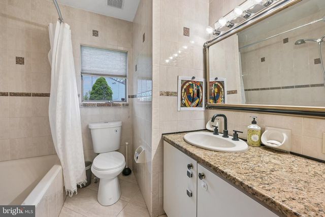 410 NARRAGANSETT DR, Cherry Hill, NJ 08002