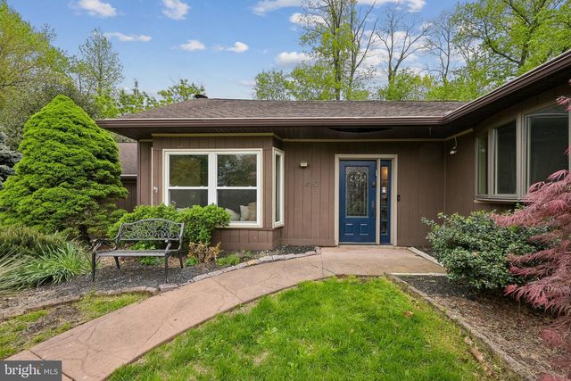 410 NARRAGANSETT DR, Cherry Hill, NJ 08002