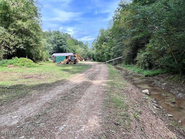 1570 S Helton Road, Sevierville, TN 37862