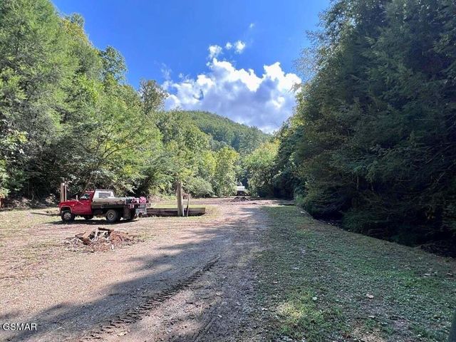 1570 S Helton Road, Sevierville, TN 37862