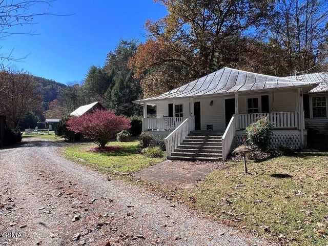 1570 S Helton Road, Sevierville, TN 37862